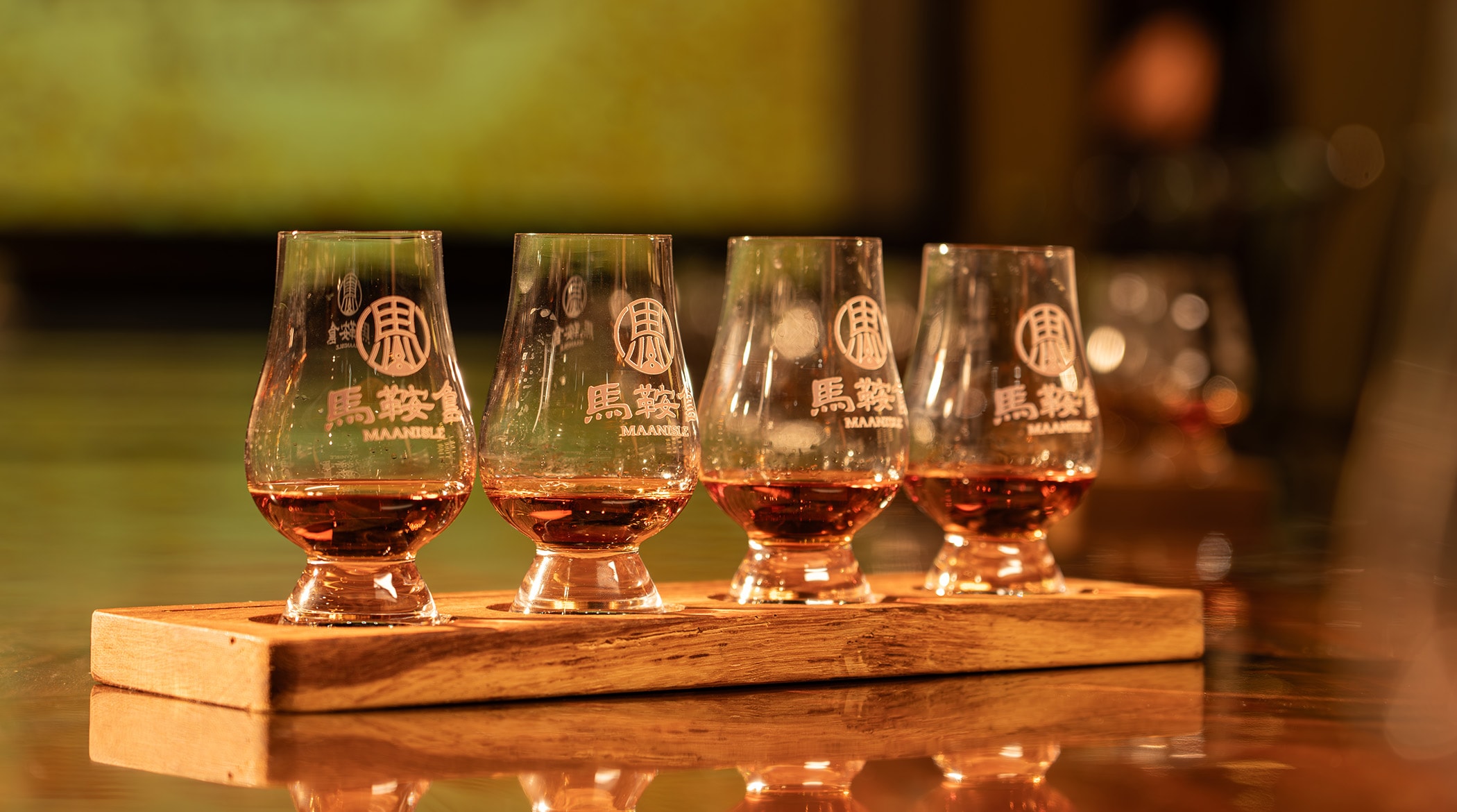 依托独特海岛风土，以精密工艺酿造每一滴醇酿